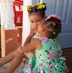 Meet your Posher, Ana manuela